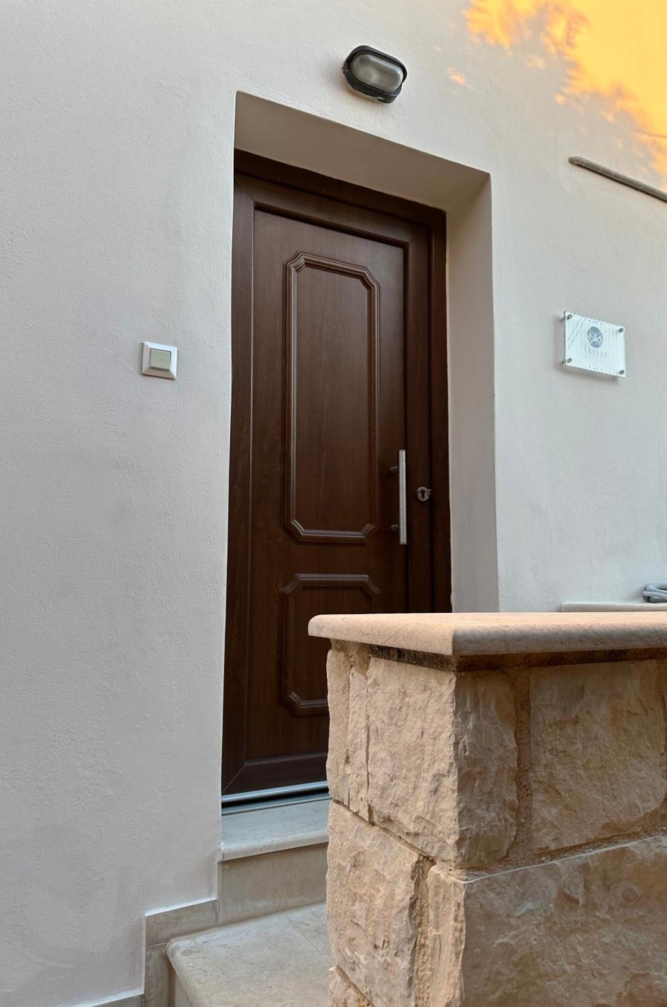 Nari Nari Apartment คูตซูนารี ภายนอก รูปภาพ